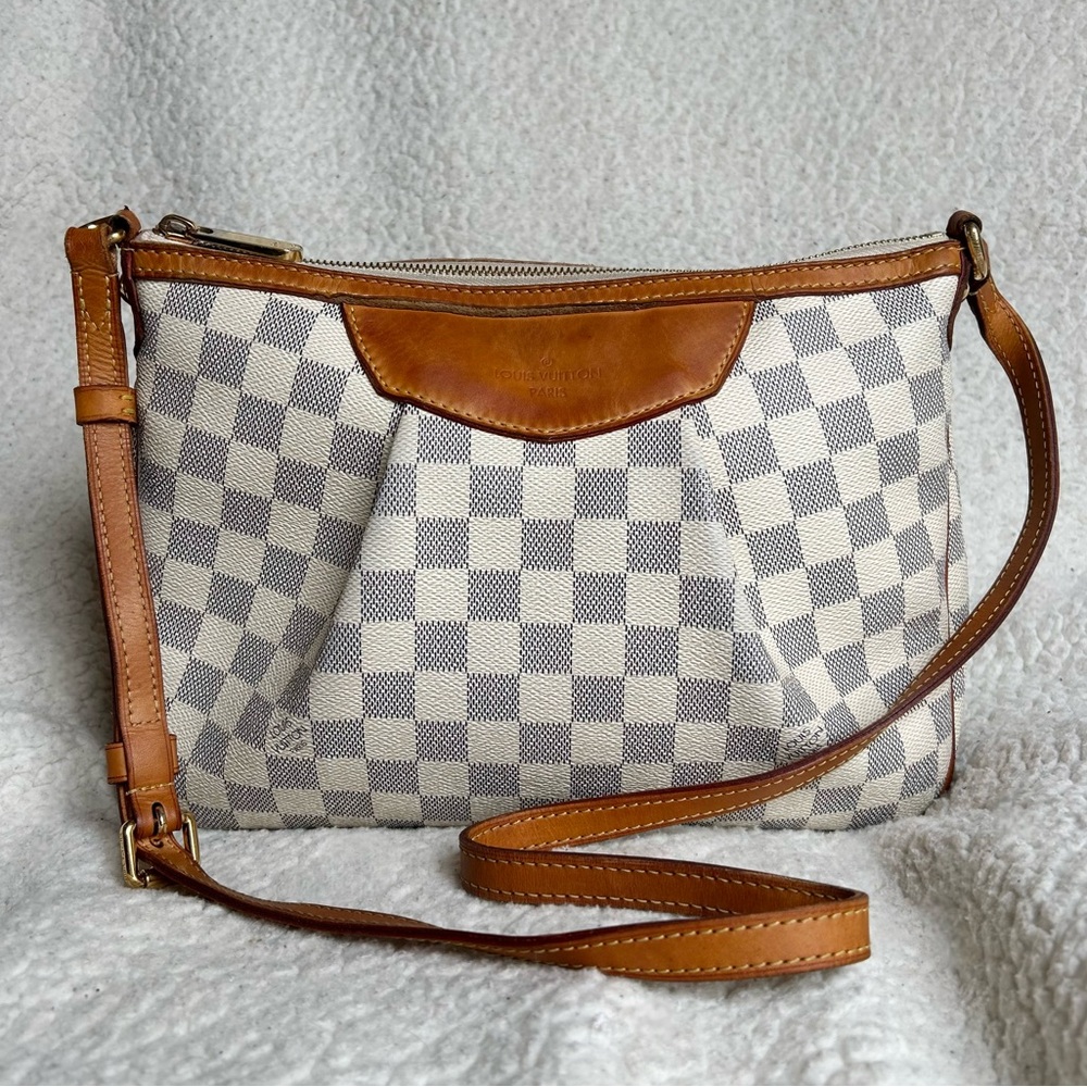 Louis Vuitton Siracusa Crossbody/Shoulder Bag
